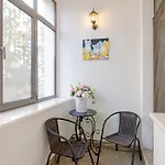 Lux 2 In Arcadia Apartman *